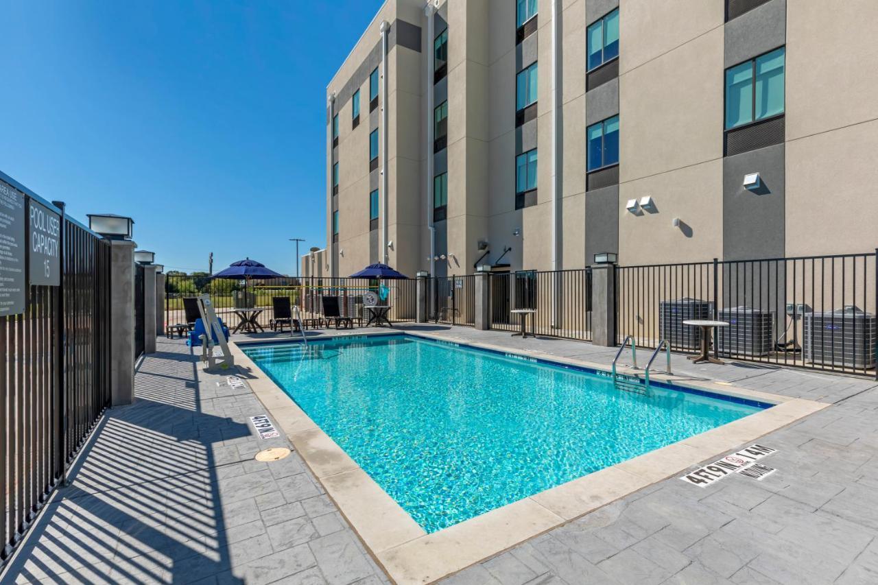 Comfort Inn & Suites Balch Springs - Se Dallas Exteriör bild